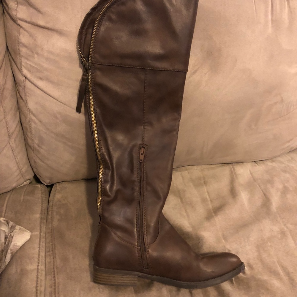 Brown boots